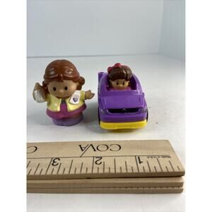 Fisher-Price FHG51 Little People Wheelies Mom Mother Nanny Baby Bottle Blue